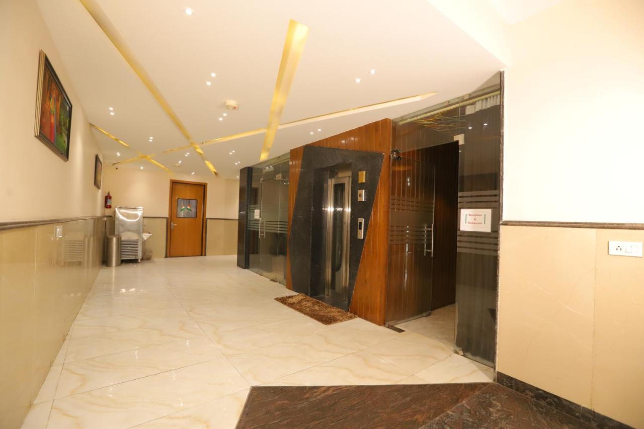 ניו דלהי Hotel Stanley By Foxi Group- Near Delhi International Airport מראה חיצוני תמונה