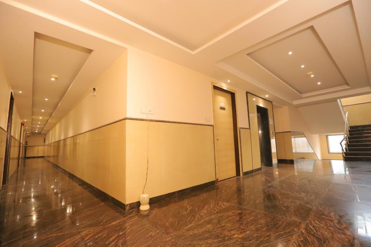 ניו דלהי Hotel Stanley By Foxi Group- Near Delhi International Airport מראה חיצוני תמונה